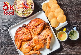 Pollo Entero Rostizado + Ensalada Coleslaw + 8 Arepitas