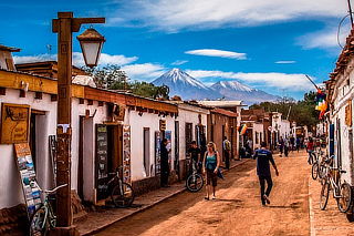 ¡Disfruta San Pedro! Aéreo vía LATAM, Pensión Completa y Más