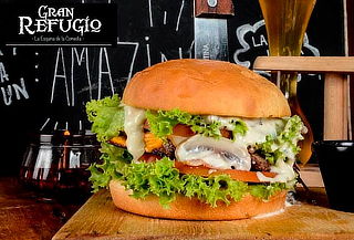 2 hamburguesas + papas fritas con opción a 2 cervezas y más