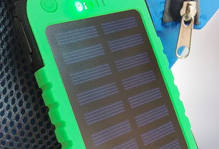 Cargador Solar Portátil Impermeable 5.000 mAh USB