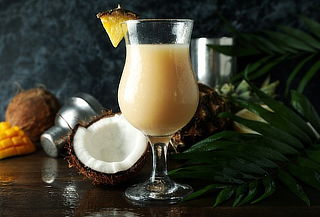 ¡Para Compartir! Tabla Española + 4 Piñas Coladas