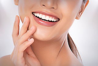Blanqueamiento Dental Led + Limpieza Dental        Completa 