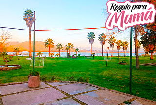 Escápate 1 Noche al Hotel Jardín del Lago! Valido para 2!