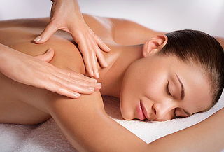 2 Masajes Descontracturantes + Reflexología Podal, Santiago