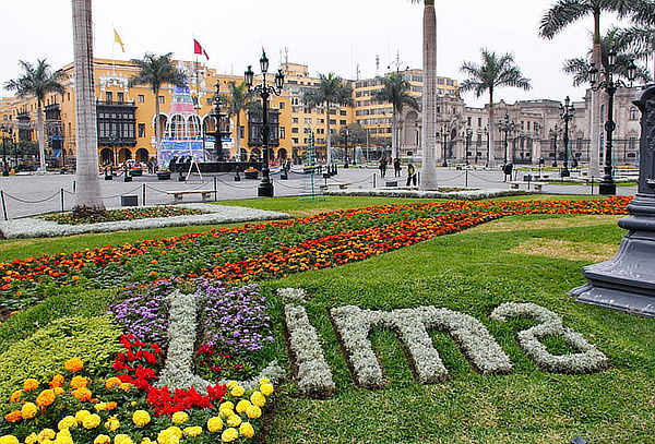 Vive Lima, 27 Abril: Aéreo, 4 Noches, Traslados y Más