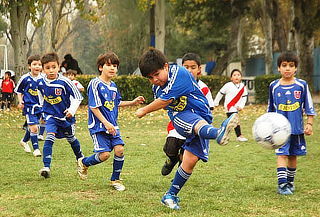 Clases de fútbol en Escuela Oficial Universidad de Chile