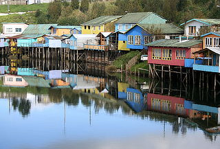 Sur de Chile y Chiloé: Ticket bus, 7 noches, Desayunos y más Sur de Chile y Chiloé: Ticket bus, 7 noches, Desayunos y más