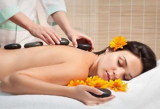 Masaje de Piedras Calientes para 1 o 2 Personas, Santiago