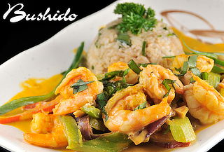 Bushido Sushi: Almuerzo o Cena Thai para 2 Personas