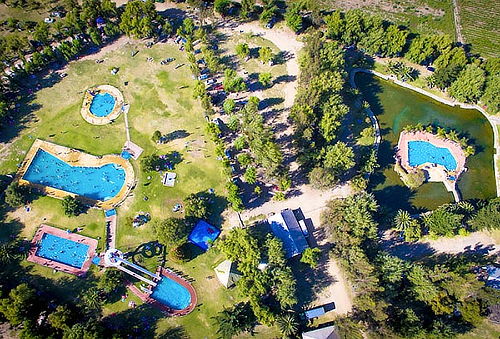 Entrada a piscinas + acceso a instalaciones y zona de picnic