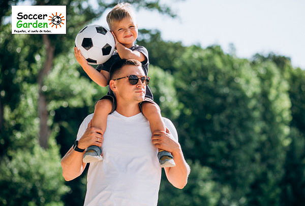 Entrenamiento de 4 clases de fútbol para papá o mamá + hijo