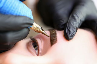 ¡Super Oferta! Microblading + Diseño en Cejas ¡Super Oferta! Microblading + Diseño en Cejas
