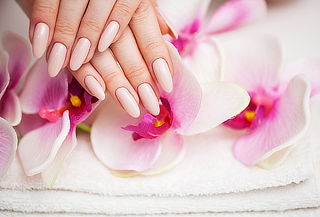 Uñas Acrílicas color Nude o Degrade + Diseño+ Regalo 
