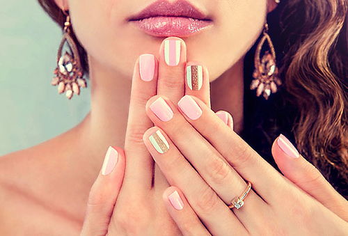 Esmaltado Permanente de uñas en Body Beauty Fitness.