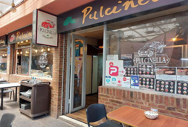 1 pizza familiar + 2 bebestibles en Pulcinella