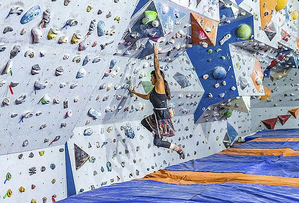 8 o 12 clases de Muro de escalada para Niños | Cuponatic