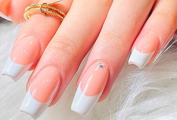 Manicure permanente + exfoliación + masaje