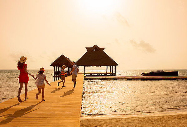 Cancún: Hospedaje 5D/4N + Suite Vista al Mar (Garantizada) 