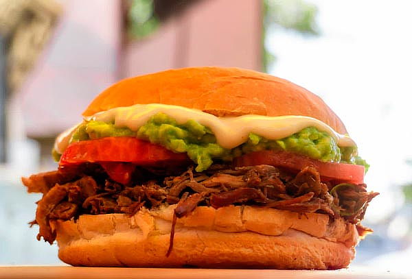 2 Mechadas a elección + Papas Fritas + Bebidas