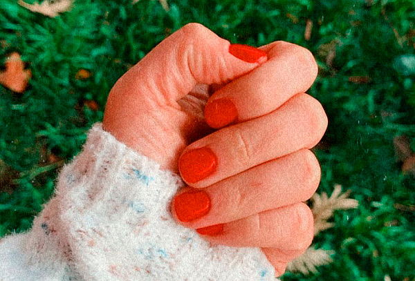 Manicure permanente hasta 5 colores a elección + Hidratación