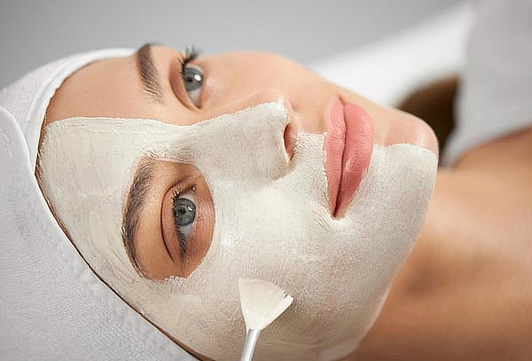Limpieza Facial Profunda + Aparatología Estética