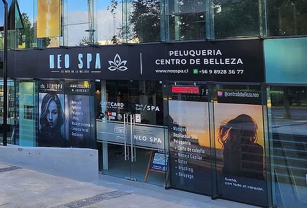Manicure Permanente en NEO SPA