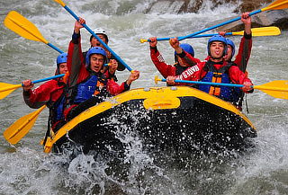 Rafting Cajón del Maipo + Fotos con opción a Quincho