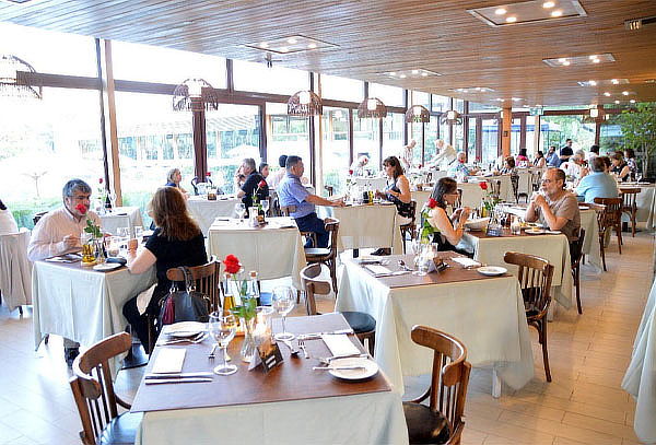 Almuerzo o cena para 2 personas en Club Providencia