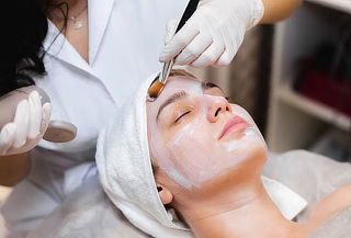 Limpieza facial profunda + Peeling en Antofagasta
