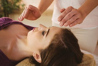 Reiki para 2 + Diagnóstico chakras + Cama de Cuarzo y más
