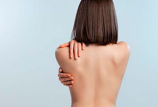 Limpieza de Espalda con Microdermoabrasión 