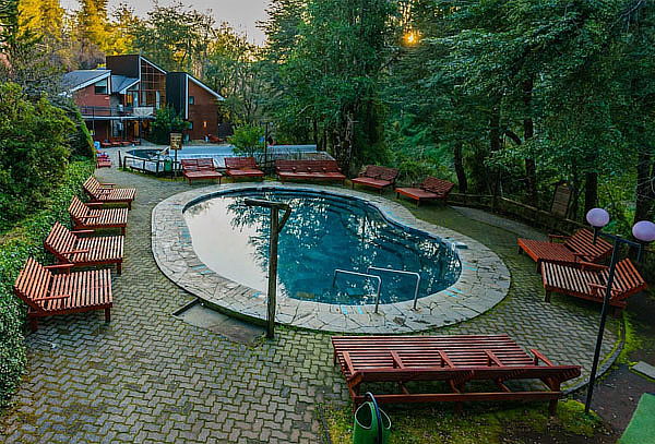 Termas y Hotel San Luis: 1 Noches para 2 + Termas.