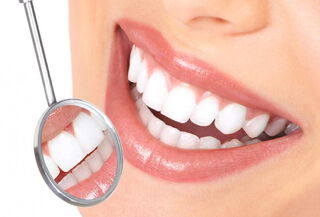 Limpieza Dental: Destartraje + Profilaxis + Flúor. Domingos