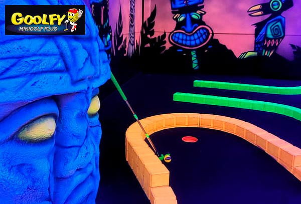 Entrada a Mini golf indoor Fluor. 