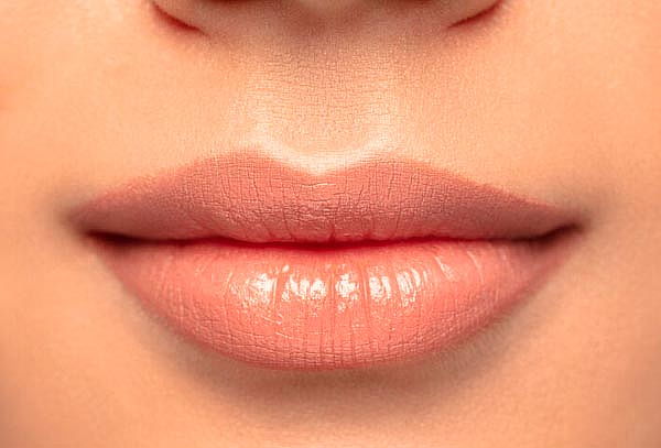 Microlabial en Kamia Alisados