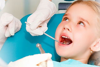 Tratamiento Dental Niños + Evaluación + Profilaxis +  Flúor