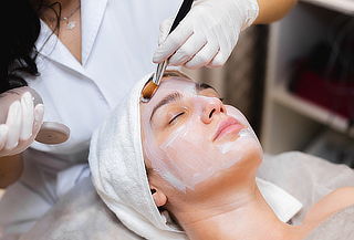 Spa para Mamá con Masaje Cuerpo Completo y Limpieza Facial