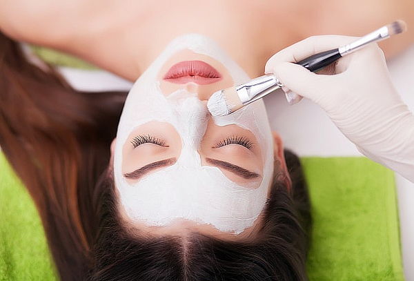 Microdermoabrasión + Limpieza de Cutis + Peeling Enzimático