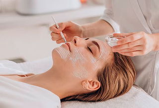 Limpieza facial + terapia fotodinámica, Providencia