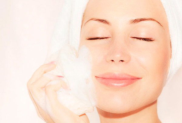 Limpieza facial + peeling químico en Santiago