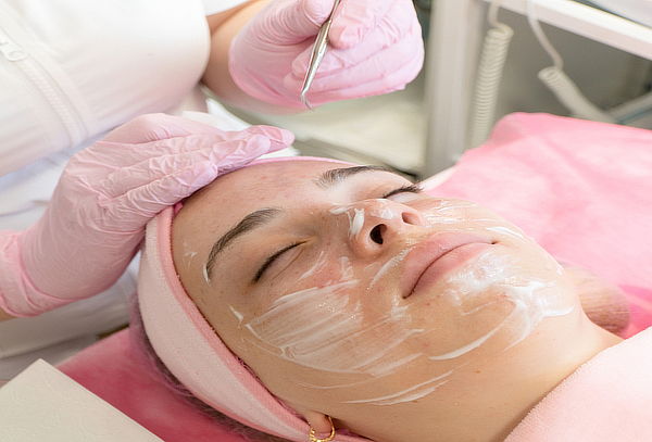 Limpieza Facial + Extracción + Alta Frecuencia