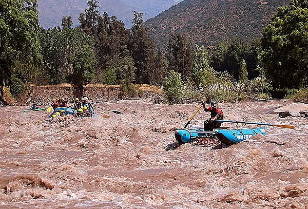 Vive una Aventura Rafting + Foto en el Cajón  de Maipo
