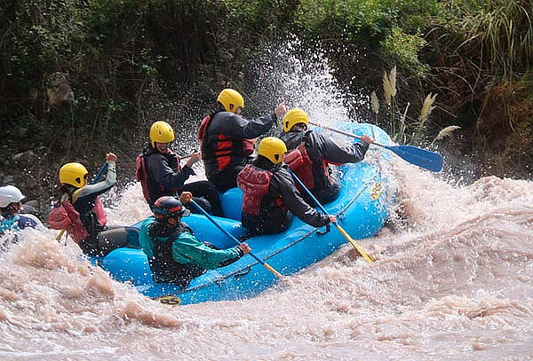 Vive una Aventura Rafting + Foto en el Cajón  de Maipo