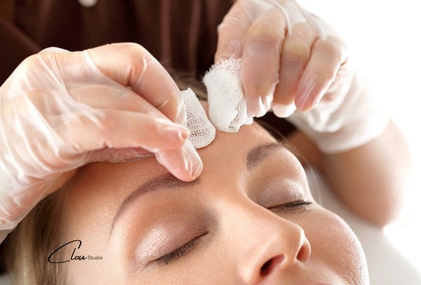 ¡Masaje relajación + Piedras calientes + Limpieza facial!