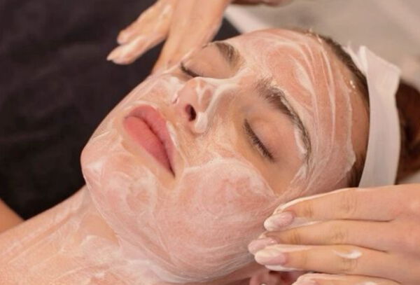 Limpieza facial profunda + Masaje Relajante