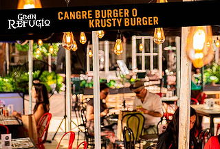 Cangre Burger o Krusty Burger + 2 Schop o Bebida + Show