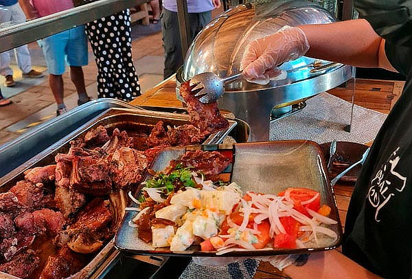  ¡Disfruta del Mejor Tenedor Libre de Carne en Santiago!