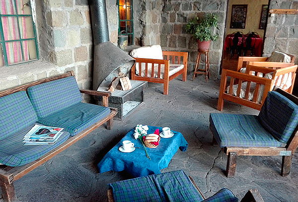 Escapada Andina con Almuerzo para 2 o 4 + Trekking y mas