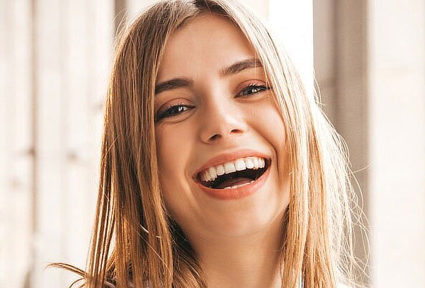 2 Sesiones de Blanqueamiento en Vital Clinica Dental
