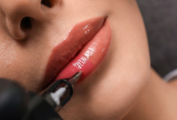 Micropigmentación de Labios Efecto Acuarela / Volumen 